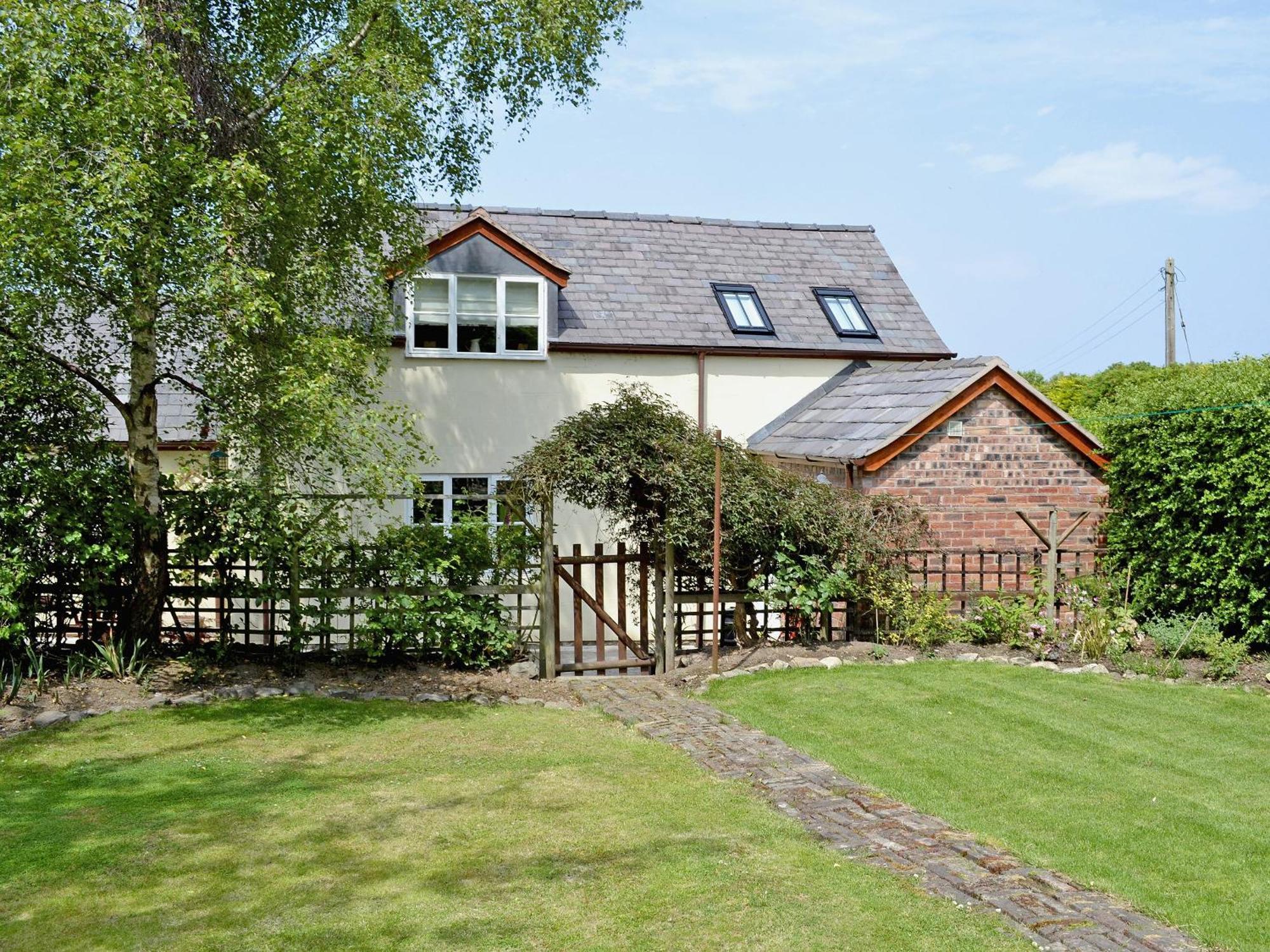 Woodhouse Cottage Hawarden エクステリア 写真